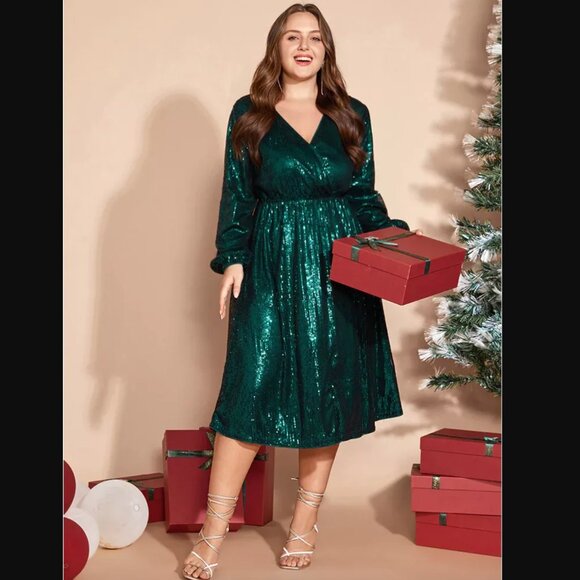 Green Sequined Dress size 14/16 NWT - Picture 1 of 2
